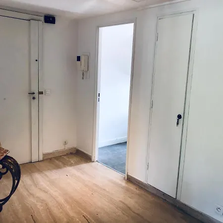 Ella Apartment